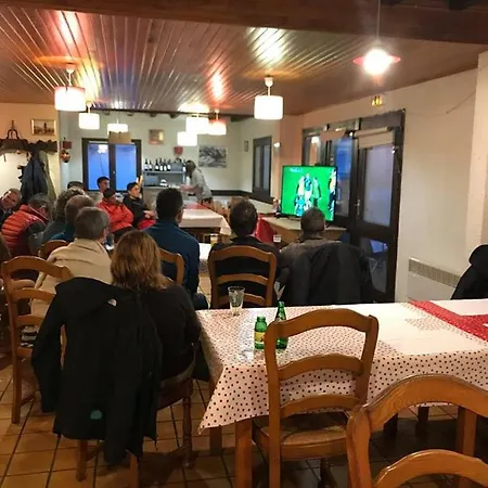 Lägenhetshotell Des 4 Veziaux