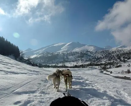 Des 4 Veziaux Lägenhetshotell Campan
